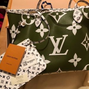 Louis Vuitton Neverfull Giant MM Summer 2019 $3500